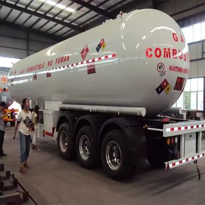 オーダーメイド 3 軸 LNG LPG ガスタンク 輸送 トラック 鉄鋼素材のセミトレーラー